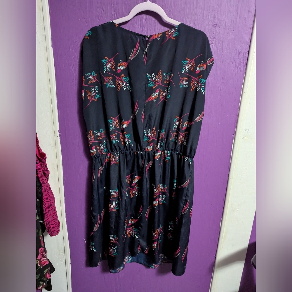 💜 Gap Navy Leafy Bird Print Elastic Waist Cinched Tank Sleeve Midi Dress XXL - Picture 3 of 3